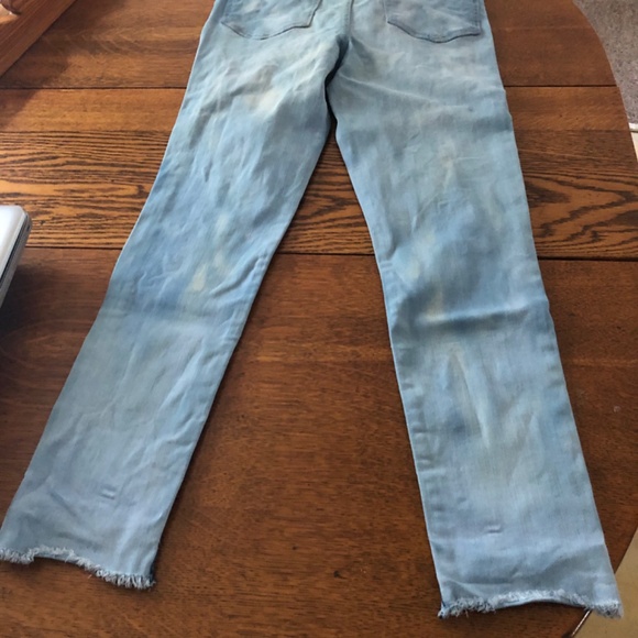 Jean’s - Picture 2 of 4